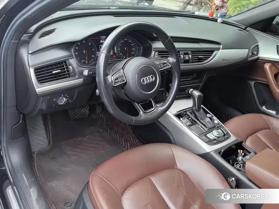 Audi A6L id 4600843 из Китая 10