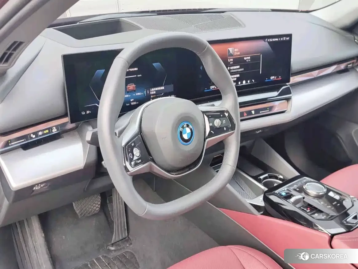 BMW i5 id 4659904 из Китая 9