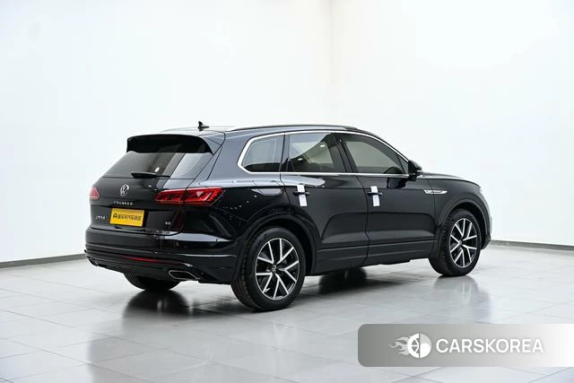 Volkswagen Touareg id 4259616 из Китая 15
