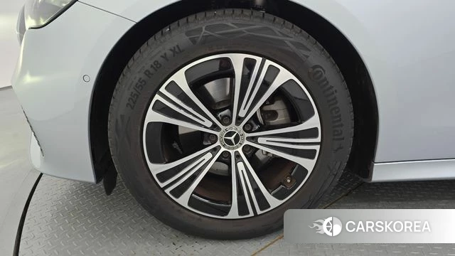 Mercedes-Benz E-Class W214 id 4539870 из Кореи 15