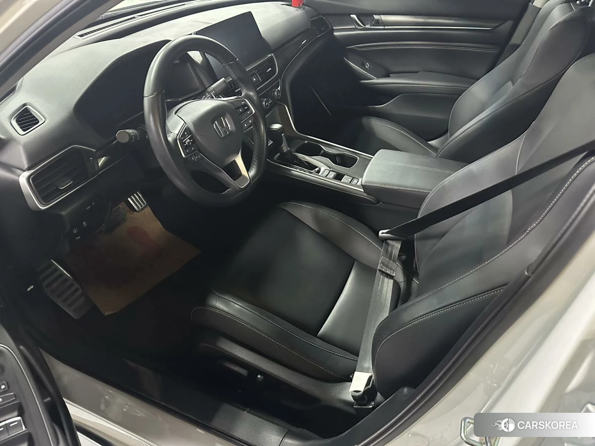 Honda Accord id 4420763 из Китая 10