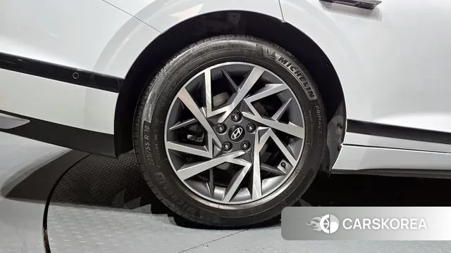 Hyundai Grandeur Hybrid (GN7) id 3696202 из Кореи 15