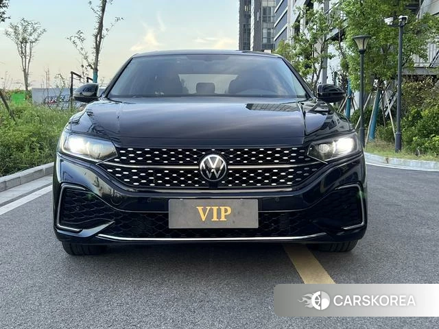 Volkswagen Passat id 4278616 из Китая 9