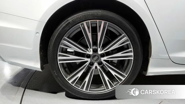 Audi A6 (C8) id 4281517 из Кореи 32