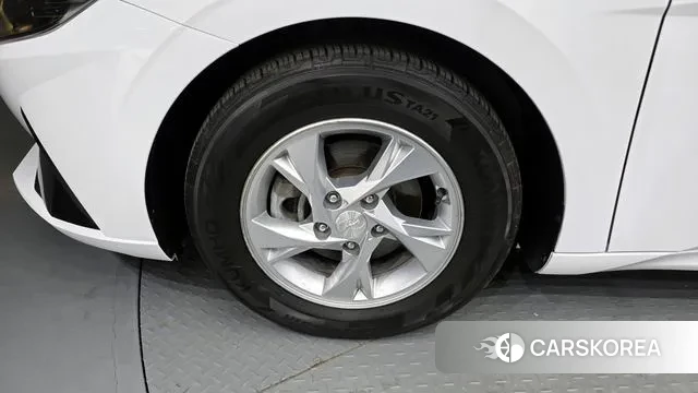 Hyundai Avante (CN7) id 3274004 из Кореи 15