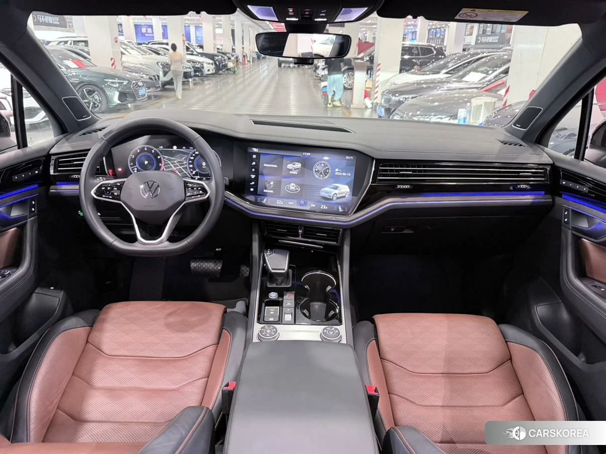 Volkswagen Touareg id 4455788 из Китая 17