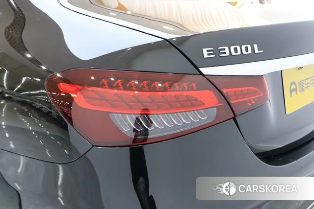 Mercedes-Benz E-class id 4265368 из Китая 15