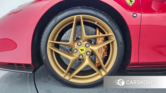Ferrari F8 Spider id 3832646 из Кореи 15