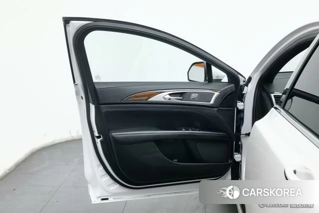 Lincoln MKZ id 4211514 из Китая 19