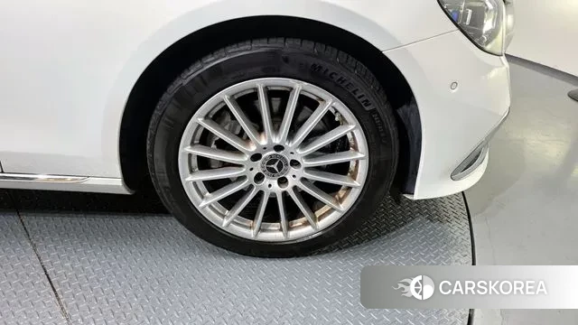 Mercedes-Benz E-Class W213 id 3453928 из Кореи 15