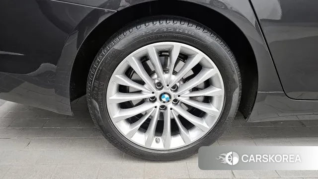 BMW 5 Series (G30) id 3484282 из Кореи 15