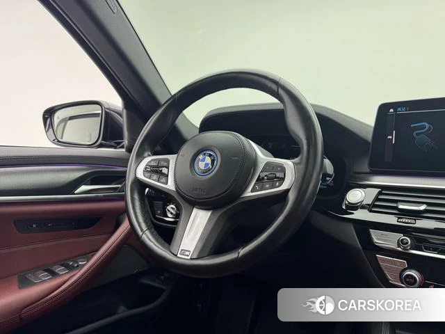 BMW 5 series PHEV id 4257244 из Китая 23