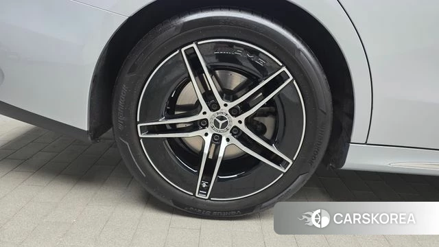 Mercedes-Benz E-Class W214 id 4222975 из Кореи 26