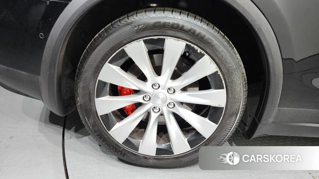 Tesla Model X id 4232531 из Кореи 27