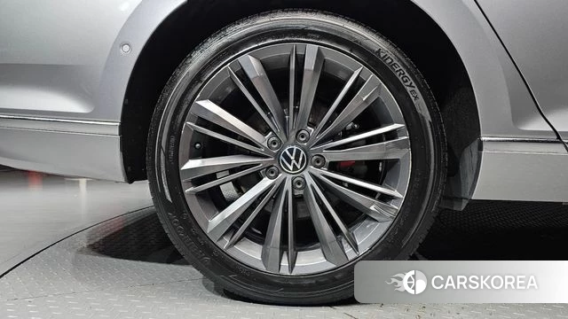 Volkswagen Passat GT (B8) id 4731956 из Кореи 15