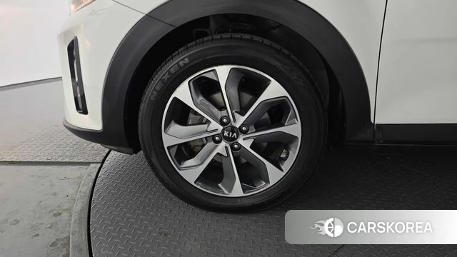 Kia Stonic id 3899823 из Кореи 15