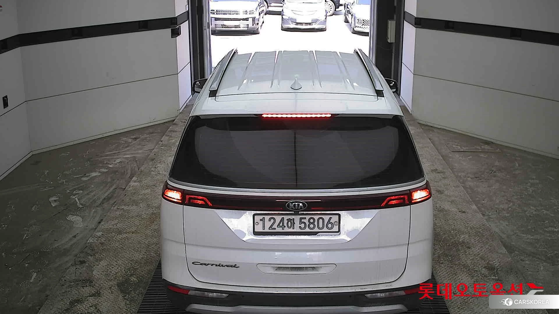 Kia Carnival id 3882122 из Кореи 32