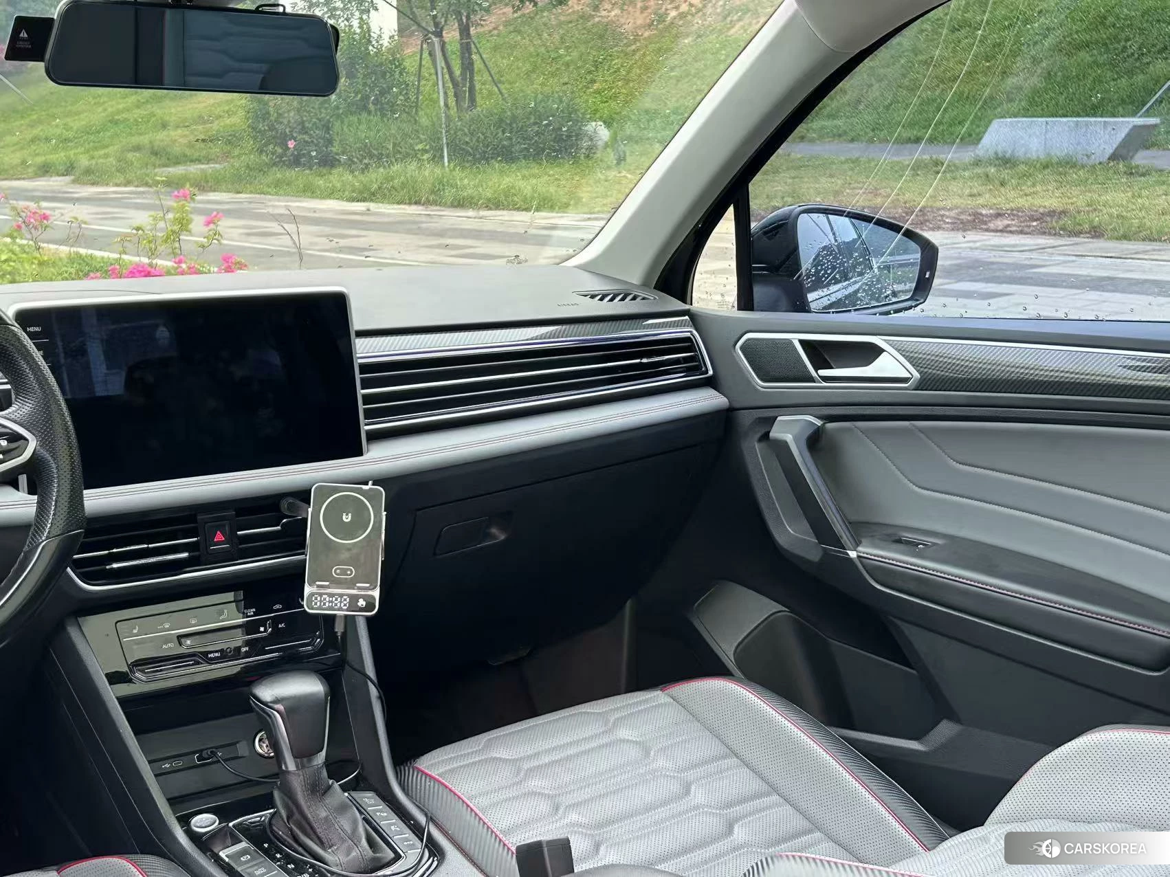 Volkswagen Tiguan L PHEV id 4440474 из Китая 11