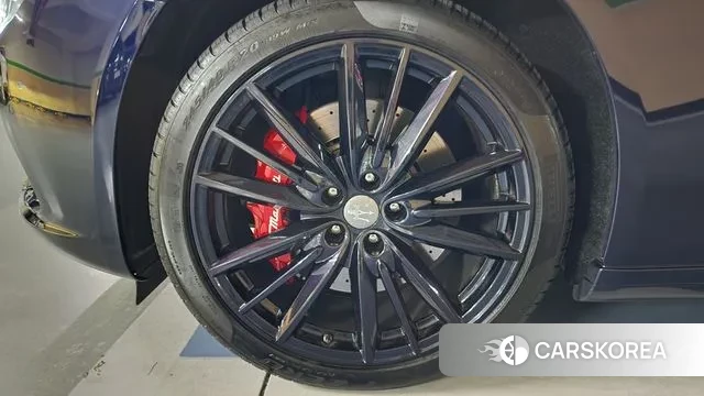 Maserati Quattroporte id 2997747 из Кореи 7