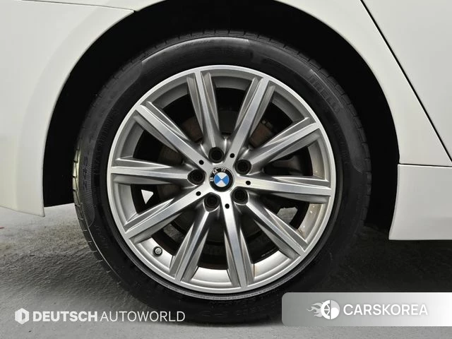 BMW 5 Series (G30) id 3911796 из Кореи 15