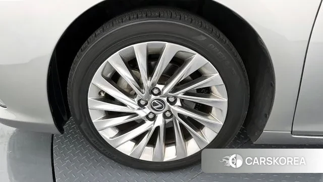 Lexus ES300h 7th generation id 3313348 из Кореи 15