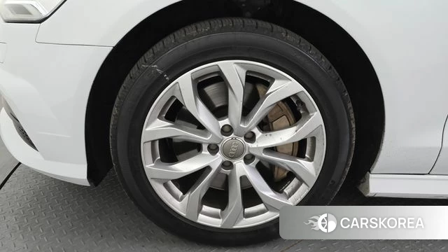 Audi New A6 id 3879974 из Кореи 15