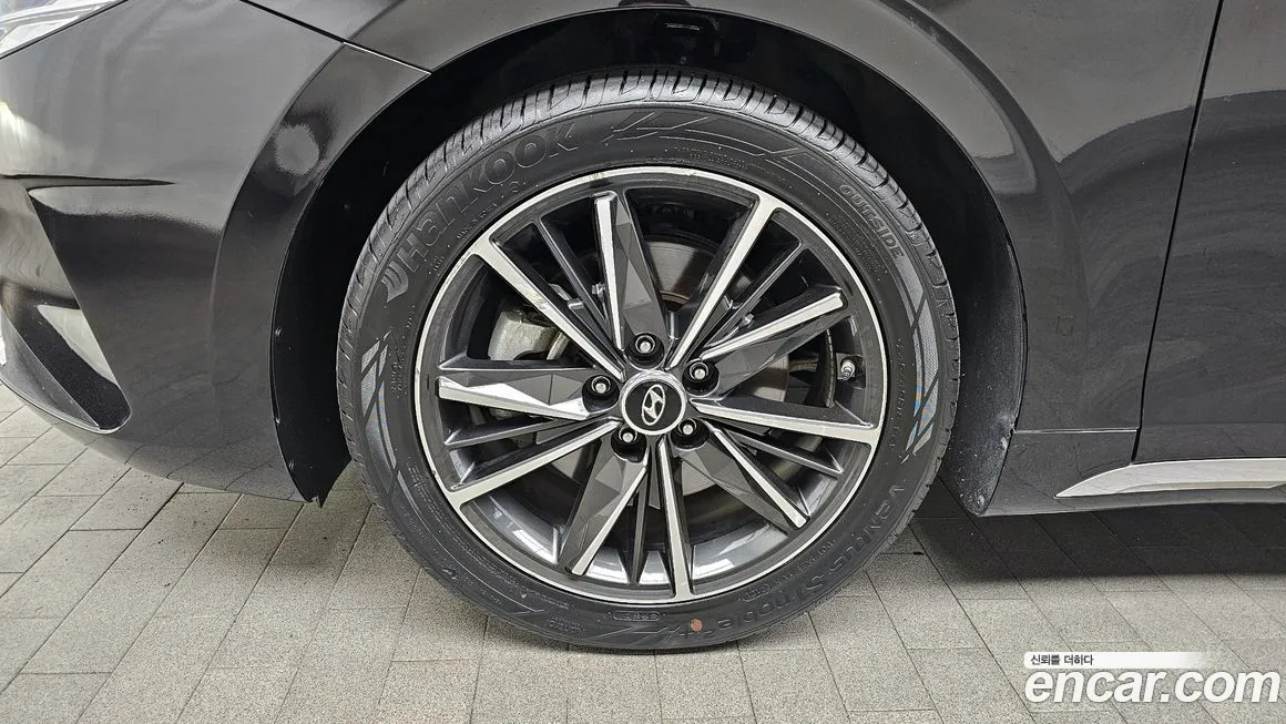 Hyundai The New Grandeur IG id 1933322 из Кореи 15