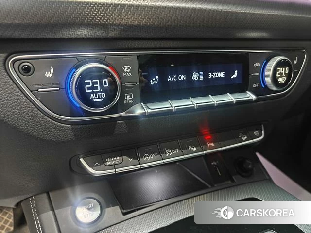 Audi Q5L id 4208527 из Китая 16