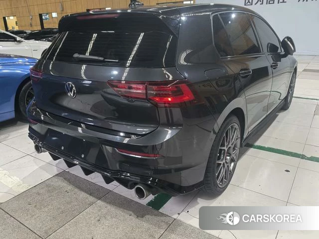 Volkswagen Golf GTI 2022 Черный из Китая, фото 5
