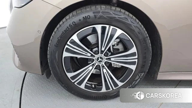 Mercedes-Benz E-Class W214 id 3663930 из Кореи 15