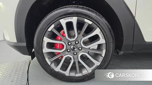 Ssangyong The New Torres id 4480345 из Кореи 28