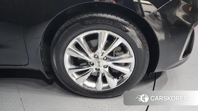 Kia The New Carnival id 3661874 из Кореи 15