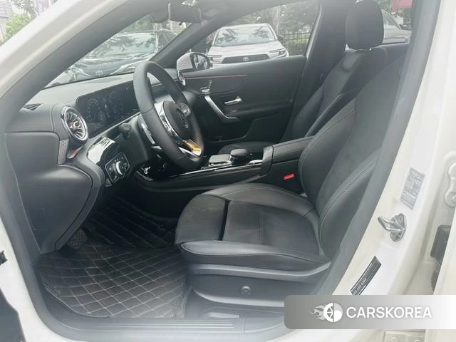 Mercedes-Benz Class A 2021 Белый из Китая, фото 6