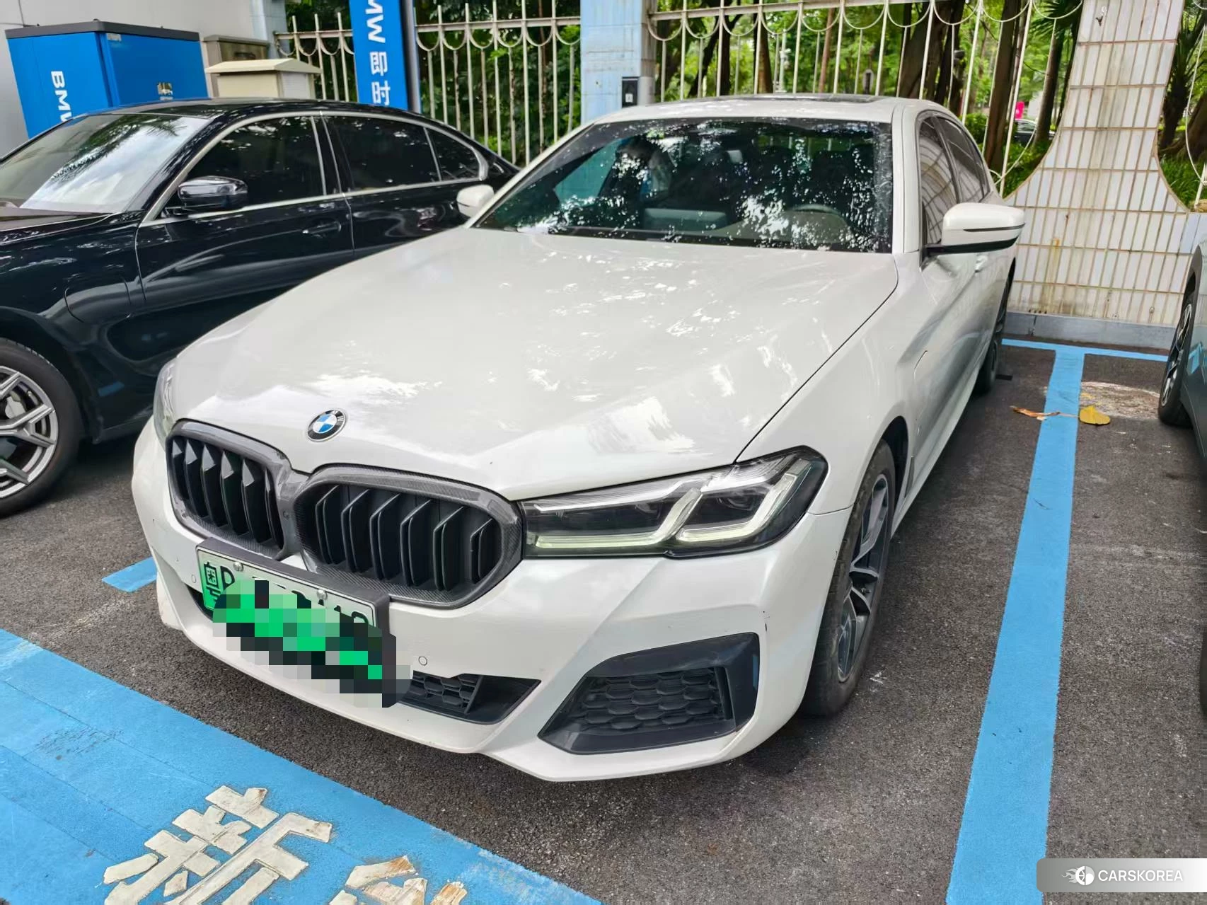 BMW 5 series PHEV id 4510713 из Китая 12