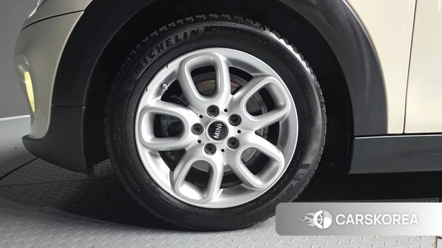 Mini Cooper Convertible id 4596273 из Кореи 29