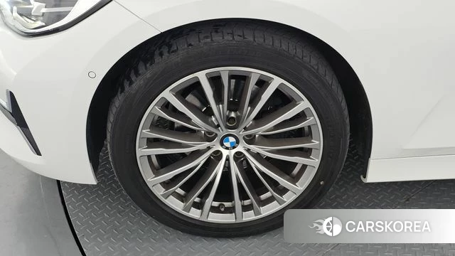 BMW 3 Series (G20) id 4409822 из Кореи 25