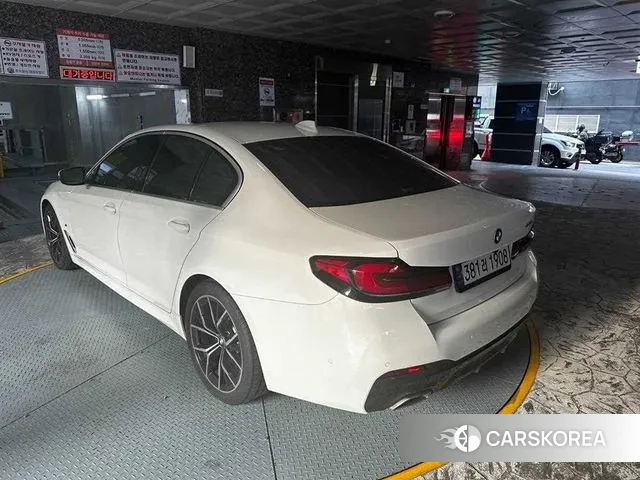 BMW 5 Series (G30) id 3311078 из Кореи 12