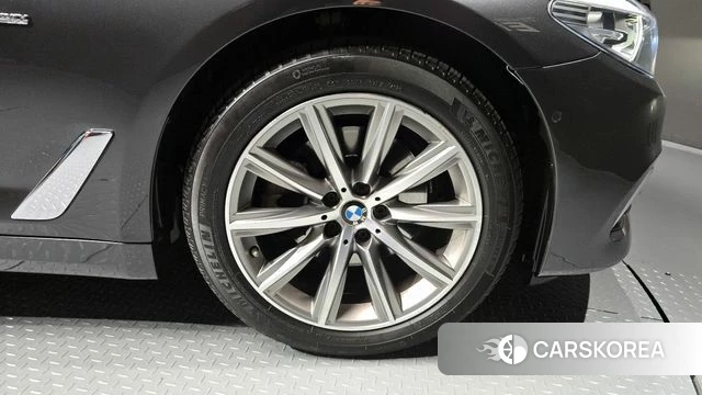 BMW 5 Series (G30) id 3808192 из Кореи 15