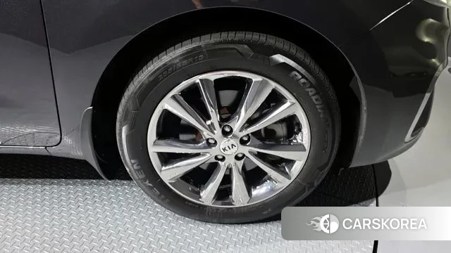 Kia The New Carnival id 3357143 из Кореи 15