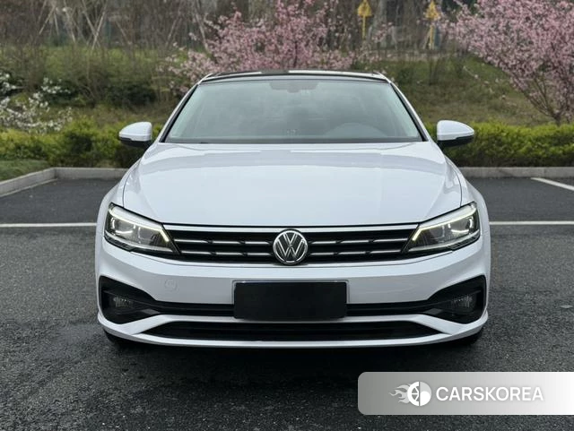Volkswagen Lingdu 2020 Белый из Китая, фото 5