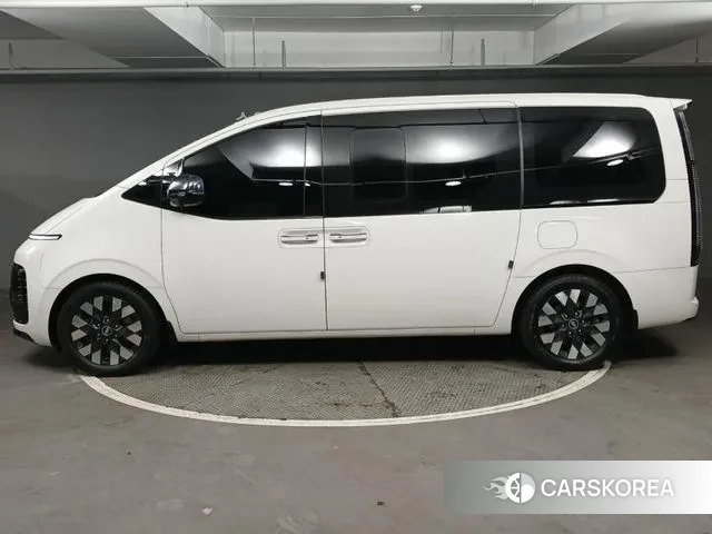 Hyundai Staria id 3438396 из Кореи 15