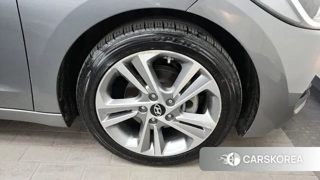 Hyundai Avante AD id 3455262 из Кореи 15