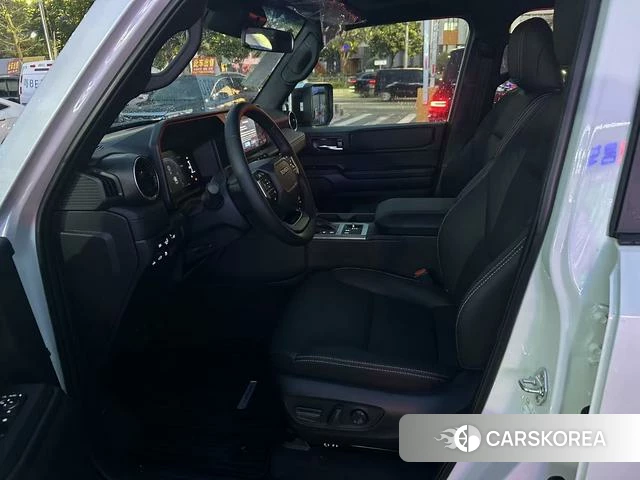 Toyota Prado 2026 Белый из Китая, фото 5
