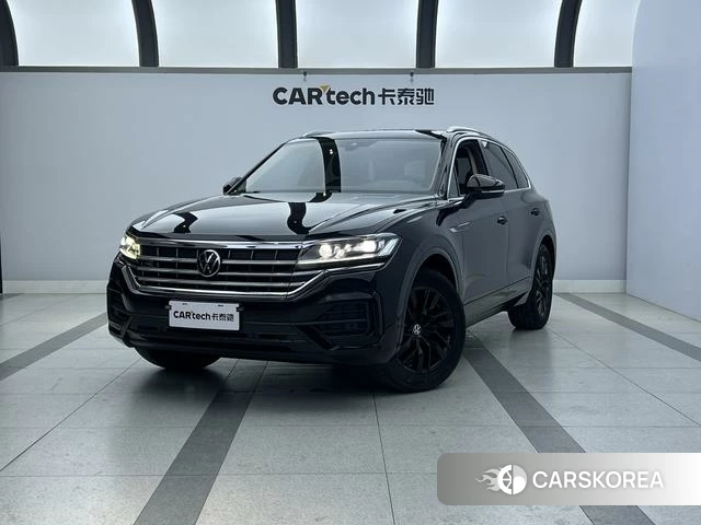 Volkswagen Touareg 2022 Черный из Китая, фото 5