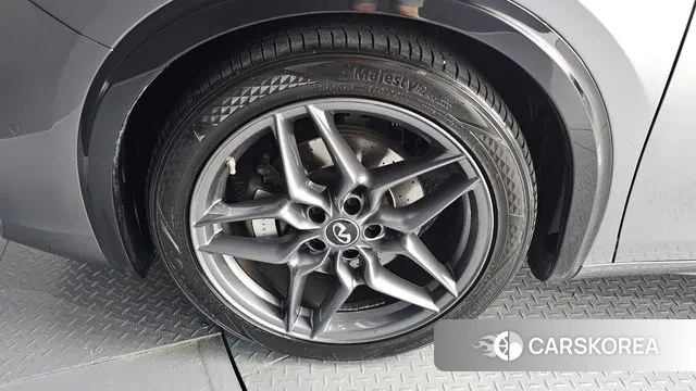 Infiniti Q30 id 3134118 из Кореи 15