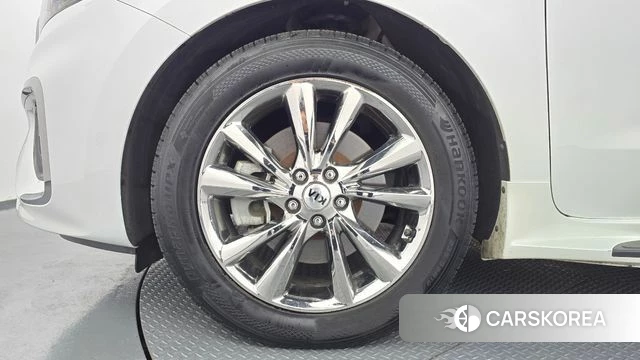 Kia The New Carnival id 3955442 из Кореи 15