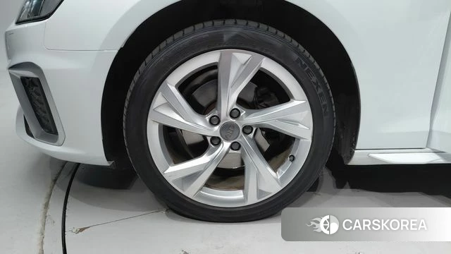 Audi A4 (B9) id 4334104 из Кореи 15
