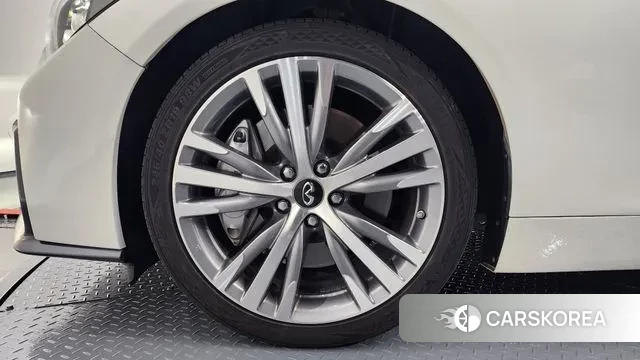 Infiniti Q50 id 3233762 из Кореи 15