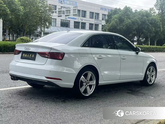 Audi A3 2019 Белый из Китая, фото 5