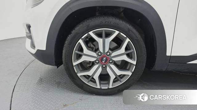 Kia Seltos id 4609588 из Кореи 15